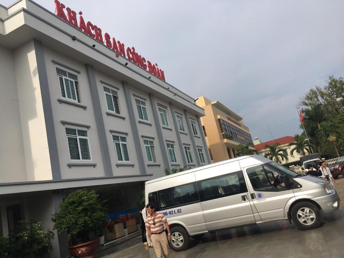 פלייקו Cong Doan Gia Lai Hotel מראה חיצוני תמונה
